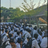 Bhabinkamtibmas dan Kanit Binmas Labuhan Haji Sosialisasikan SMA Kemala Taruna Bhayangkara di SMPN 1 Labuhan Haji