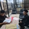 SATRESNARKOBA POLRES DOMPU LIMPAHKAN TERSANGKA DAN BARANG BUKTI KASUS NARKOTIKA KE KEJARI DOMPU