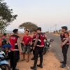 Antisipasi Gangguan Kamtibmas di Kawasan Wisata dan Pusat Keramaian, Sat Samapta Polres Sumbawa Gelar Patroli Dialogis R2 di Jalan Samota