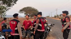 Antisipasi Gangguan Kamtibmas di Kawasan Wisata dan Pusat Keramaian, Sat Samapta Polres Sumbawa Gelar Patroli Dialogis R2 di Jalan Samota