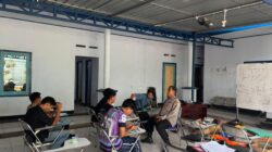 SAT BINMAS POLRES DOMPU SAMBANGI PEMUDA DAN KOMUNITAS OJEK, PERKUAT KEMITRAAN JAGA KAMTIBMAS