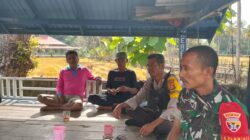 BHABINKAMTIBMAS DESA KAREKE AJAK WARGA MANFAATKAN PEKARANGAN UNTUK KETAHANAN PANGAN