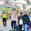 Wakapolres Dompu Pimpin Pengaturan Lalu Lintas dan Jadi Irup Upacara di SMKN 1 Woja, Sampaikan Pesan Kamtibmas kepada Pelajar
