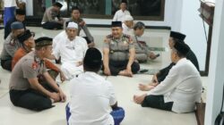 Sapa Jamaah Masjid Al-Fajri, Wakapolresta Tuban Gaungkan Call Center 110 Gratis 24 Jam